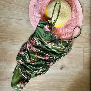 New Anthropologie Hutch Zenna Floral Green One-Piece Summer Vacation Swimwear